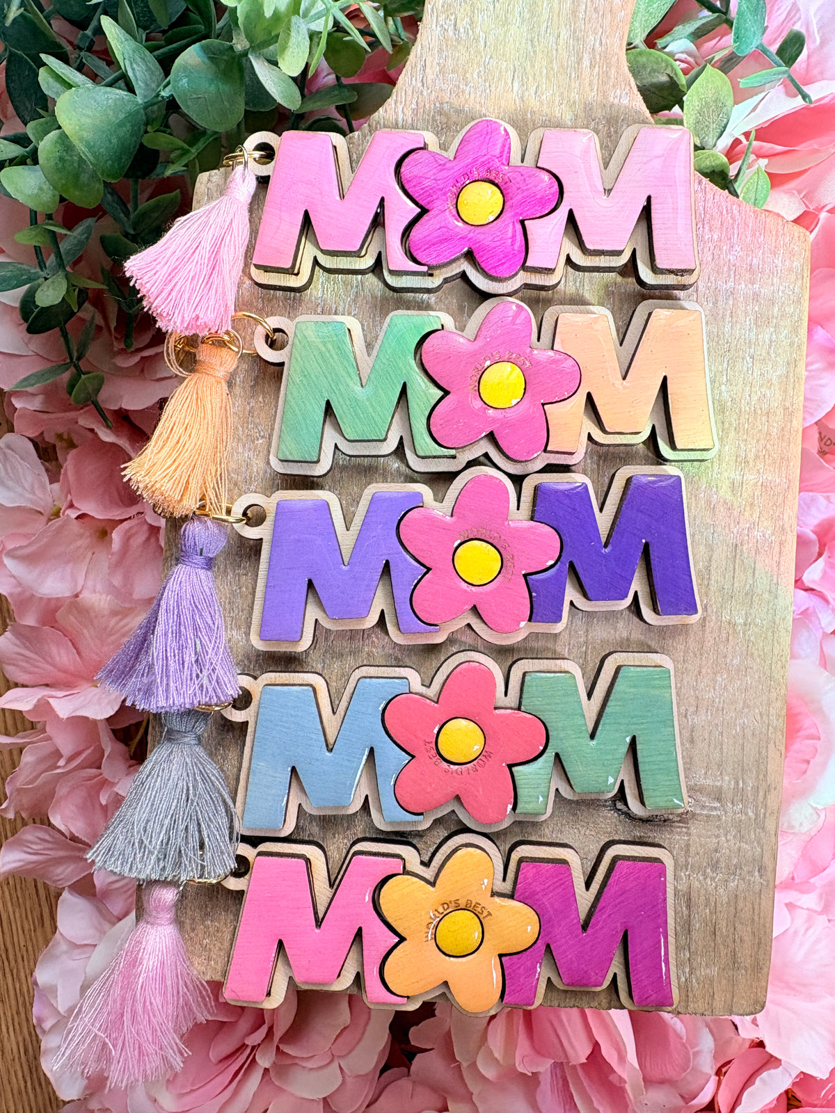 Personalized “Mom” Flower Keychain | Custom Mother’s Day Gift | Handmade Wooden Keychain with Tassel